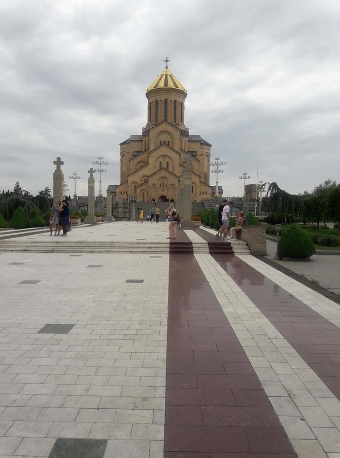 Edlen Apartment Тбилиси Екстериор снимка