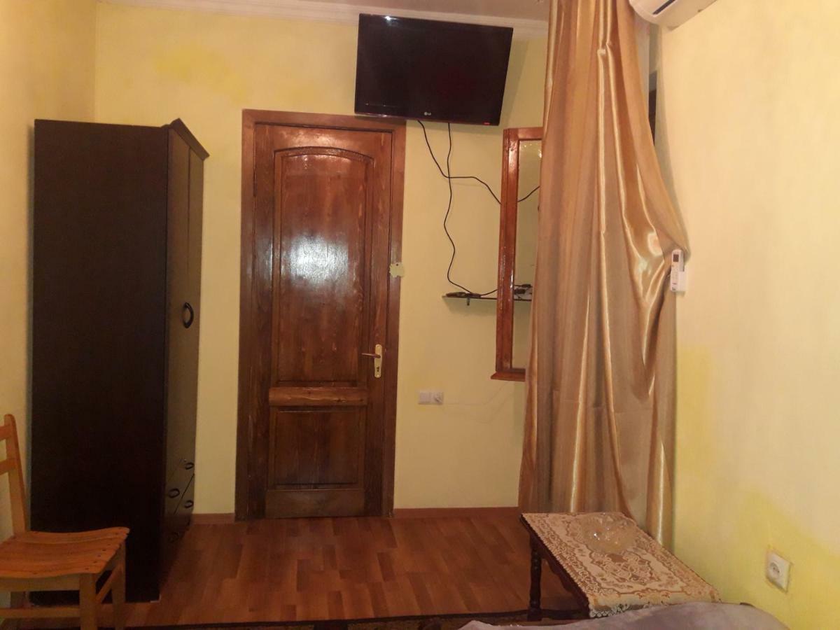 Edlen Apartment Тбилиси Екстериор снимка